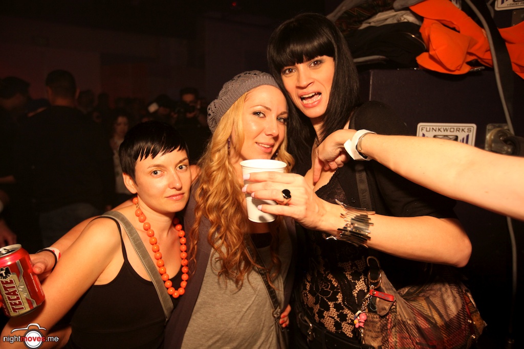 interface110305-012.jpg